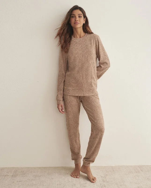 women's pajamas in soft, breathable materialsPijama set beige