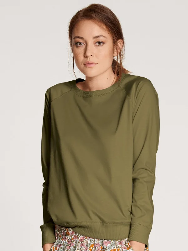 women's pajamas with a blend of comfort, style, and functionalityFavourites Blossom Genser Olive Branch