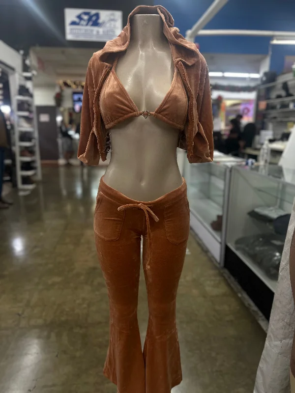 Caramel Velvet 3 PC Set