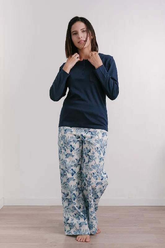 women's pajamas featuring floral embroideryCanela Sofía de Dos Piezas de Algodón Natural Pima