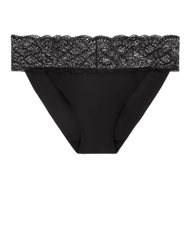 full-coverage briefs for women with tummy controlAubade Sweetessence Brazilian brief Black