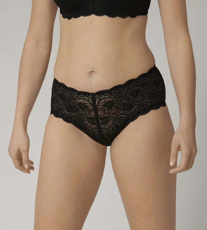 sheer lace hipster panties for womenTriumph Amourette 300 Maxi Brief - Black