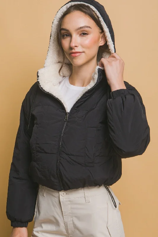 Women's Puffer CoatsCropped Sherpa Reversible Jacket - Black