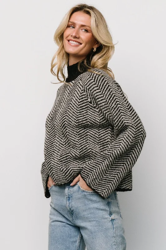 Women's Estonian Wool SweatersTrisha Knit Sweater | Black Stripe