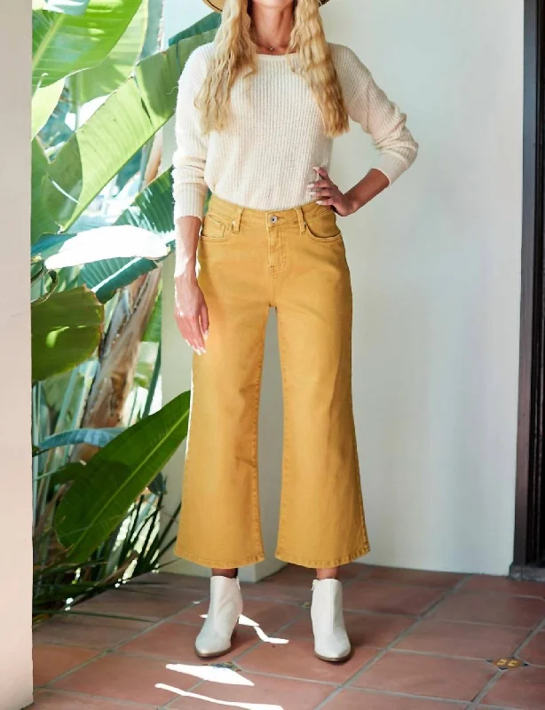 Women's CulottesBootcut Ankle Pant In Mustard