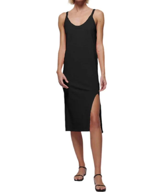 Women's V-Shaped Collar DressesGenevive Relaxed Tank Dress In Black